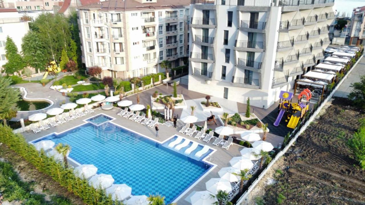 Address Hotel *
